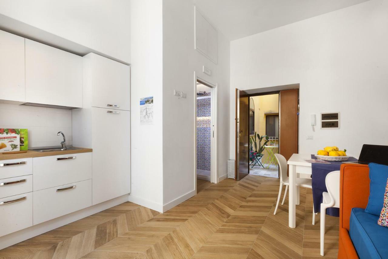 Amore Rentals - Casa 80 Сорренто Экстерьер фото