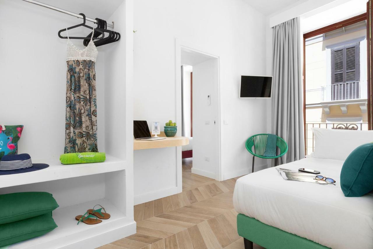 Amore Rentals - Casa 80 Сорренто Экстерьер фото
